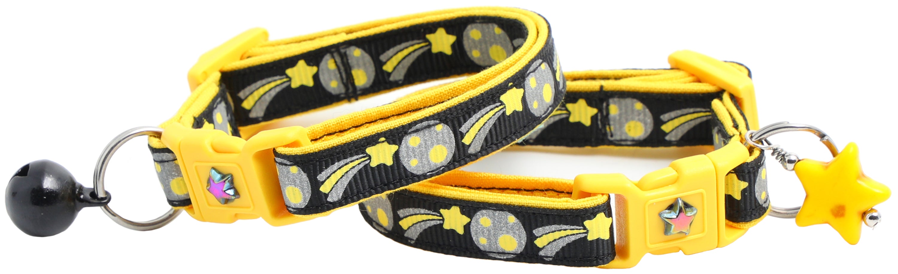 Shooting Stars Reflective Cat Collar showcasing reflective elements and reinforced cotton material, designed for safety and style.